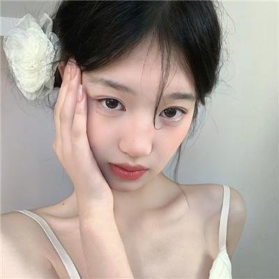 伊莉莎与玛瑟拉